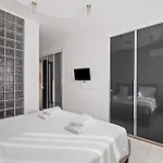 Parkside 2 Bedroom 아파트 *