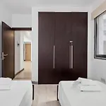 Parkside 2 Bedroom 아파트