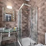 Parkside 2 Bedroom 아파트