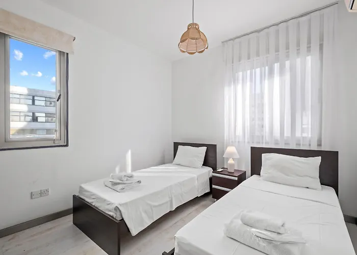 Parkside 2 Bedroom Apartament *